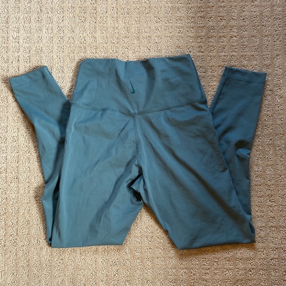 Nike leggings - Picture 3 of 3